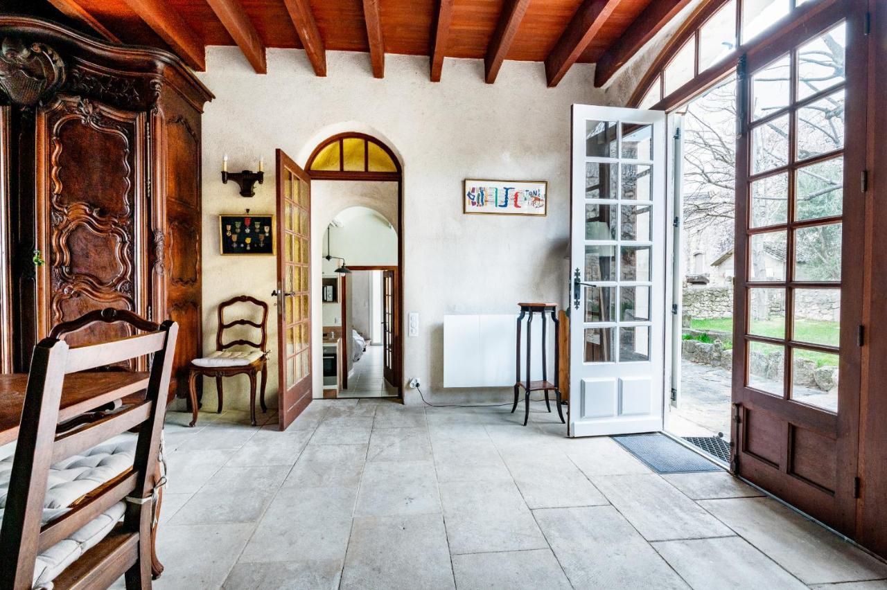 La Closerie D'Escalin Gite 12 Personnes Et Jacuzzi La Garde-Adhémar Exteriér fotografie