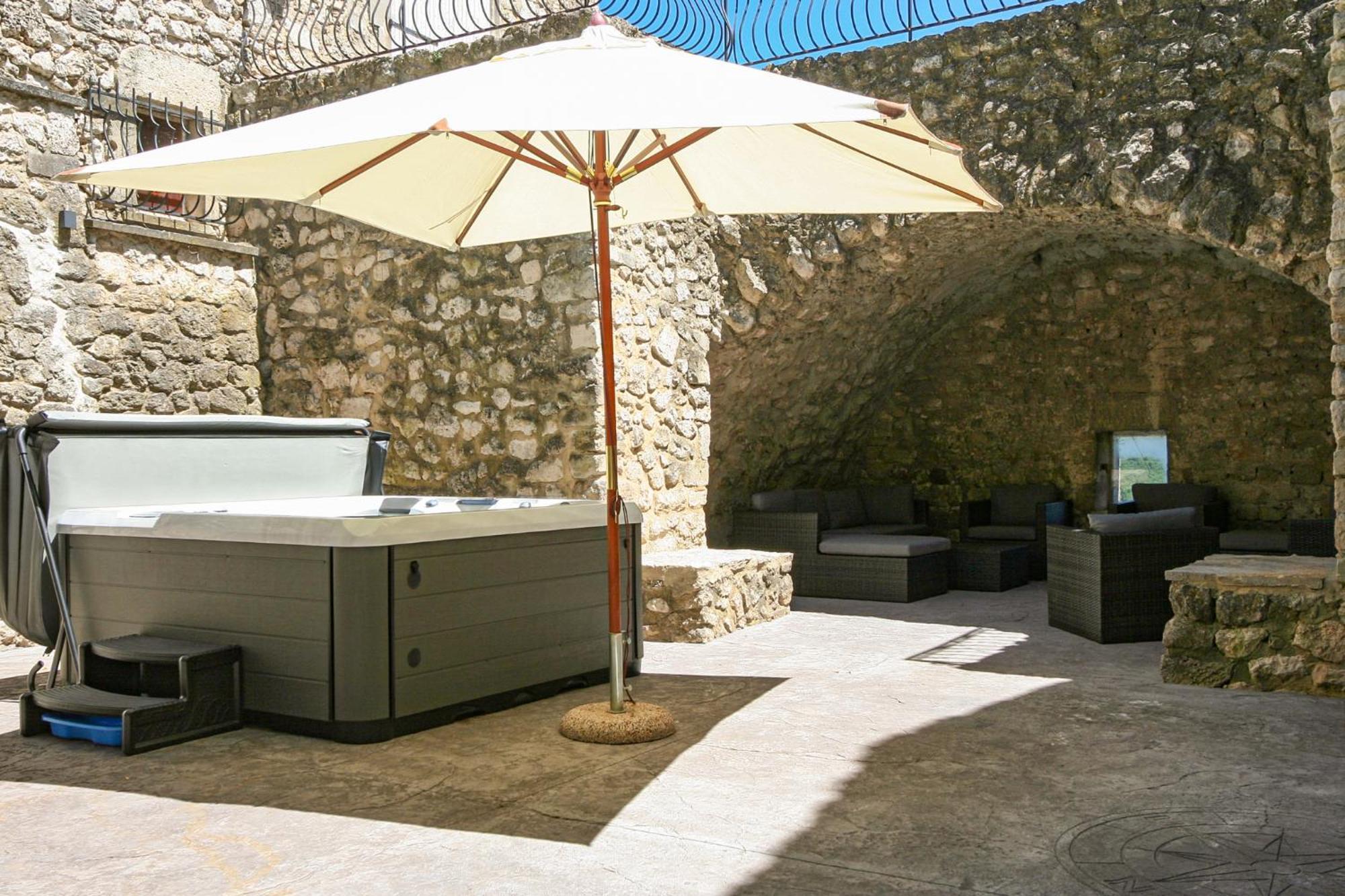 La Closerie D'Escalin Gite 12 Personnes Et Jacuzzi La Garde-Adhémar Exteriér fotografie